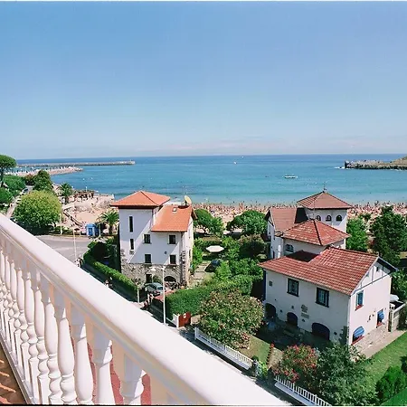 Rocas Playa Hotel 4*