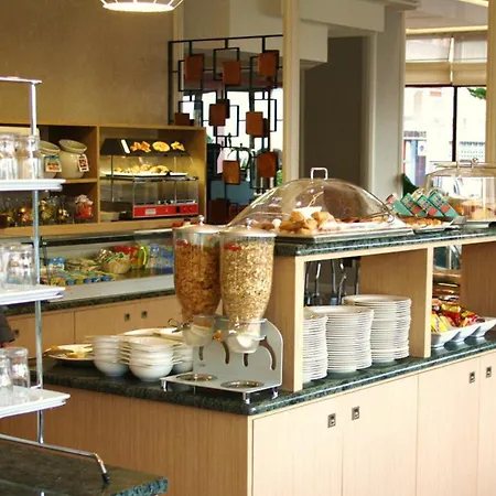 Rocas Playa Hotel 4*