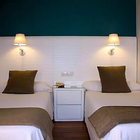 Rocas Playa Hotel Castro Urdiales