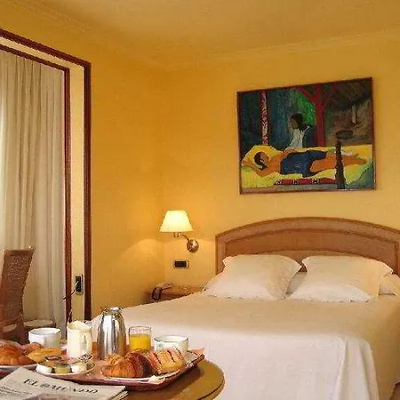 Hotel Rocas Playa 4*