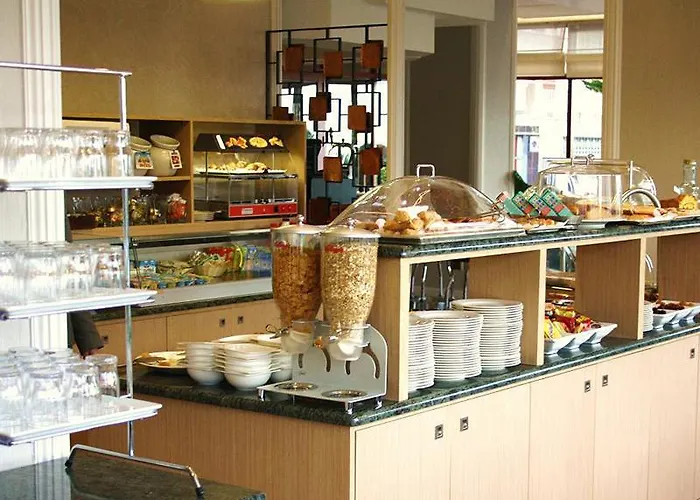 Hotel Rocas Playa 4*