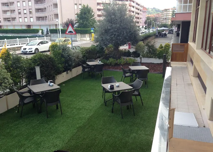 Rocas Playa 4* كاسترو أورديالس