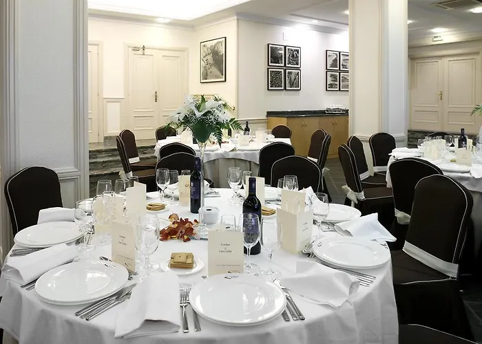 Rocas Playa Hotel Castro Urdiales