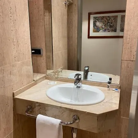 Rocas Playa ホテル 4*