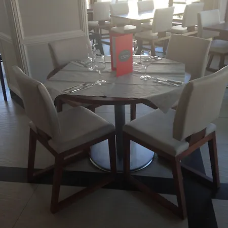 Rocas Playa カストロ・ウルディアレス