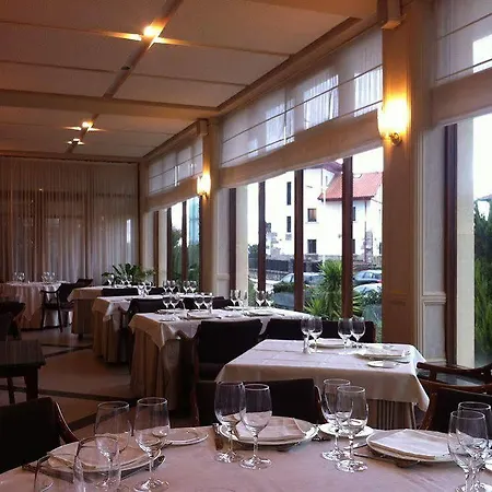 Hotel Rocas Playa 4*