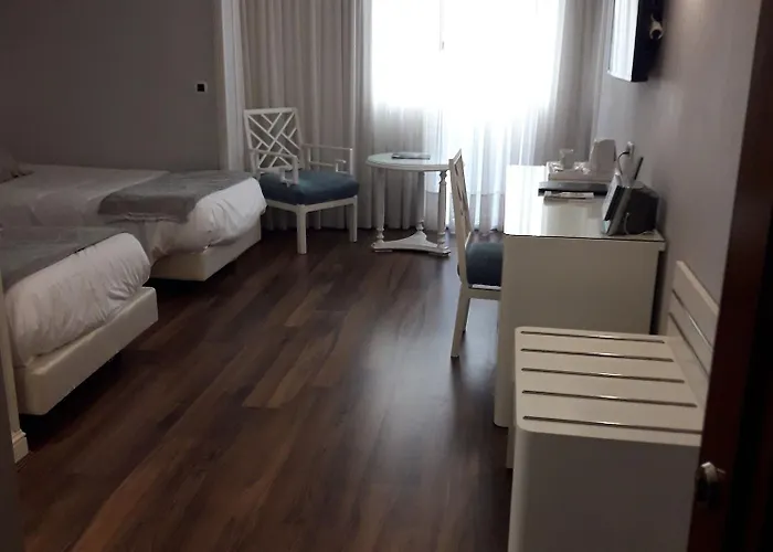 Rocas Playa Castro-Urdiales